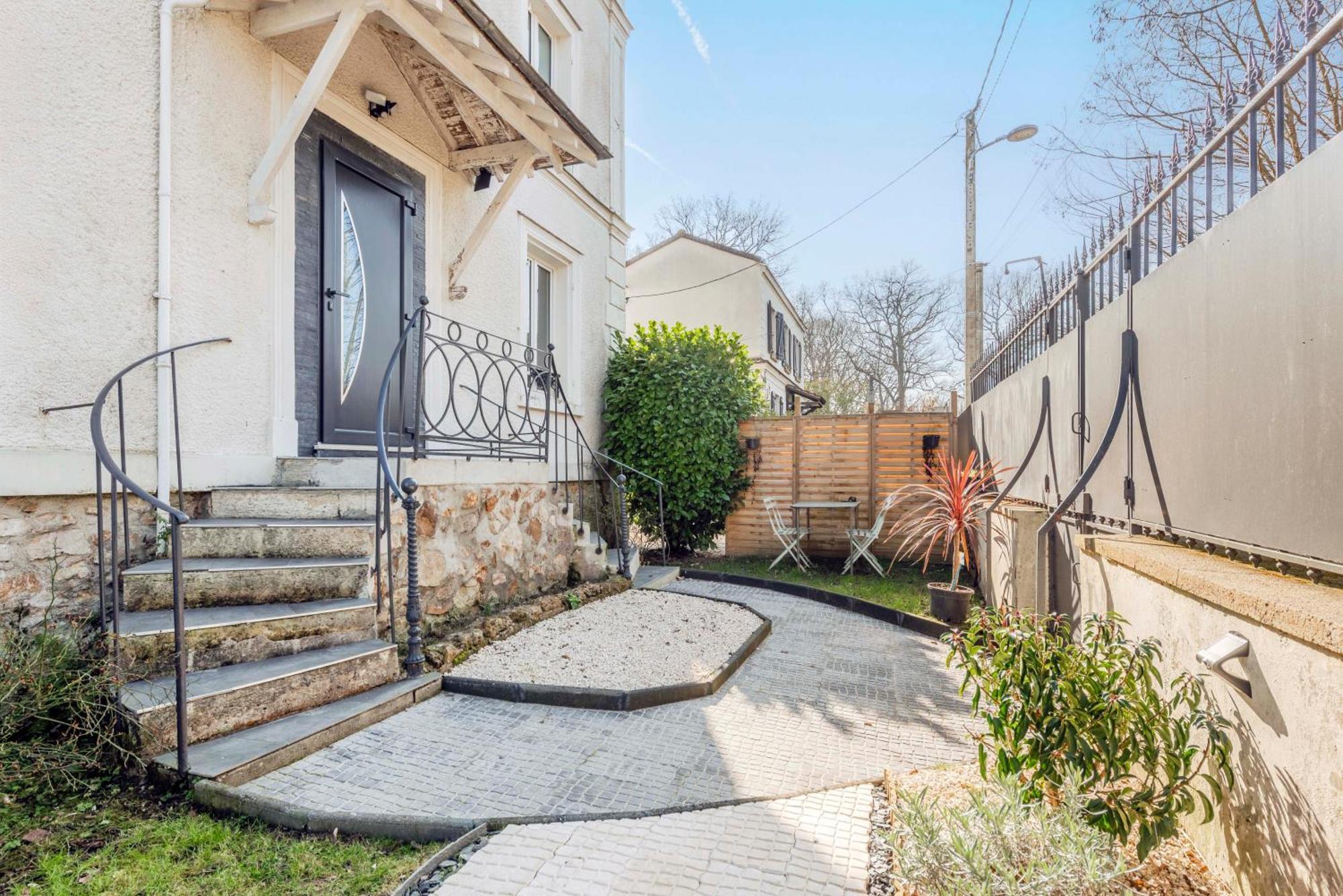 Jungle - Magnifique Appartement Avec Parking Prive - Paris-Disney & Cdg A 25 Minutes Pomponne Exterior photo